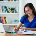 Development of Online Technology and the Advantages of E-Learning